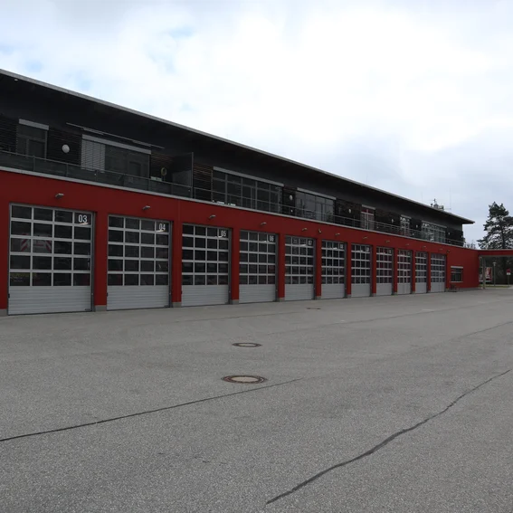 Hof hinten_neu