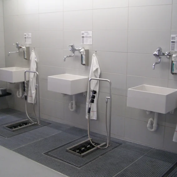 fahrzeughalle_05.jpg